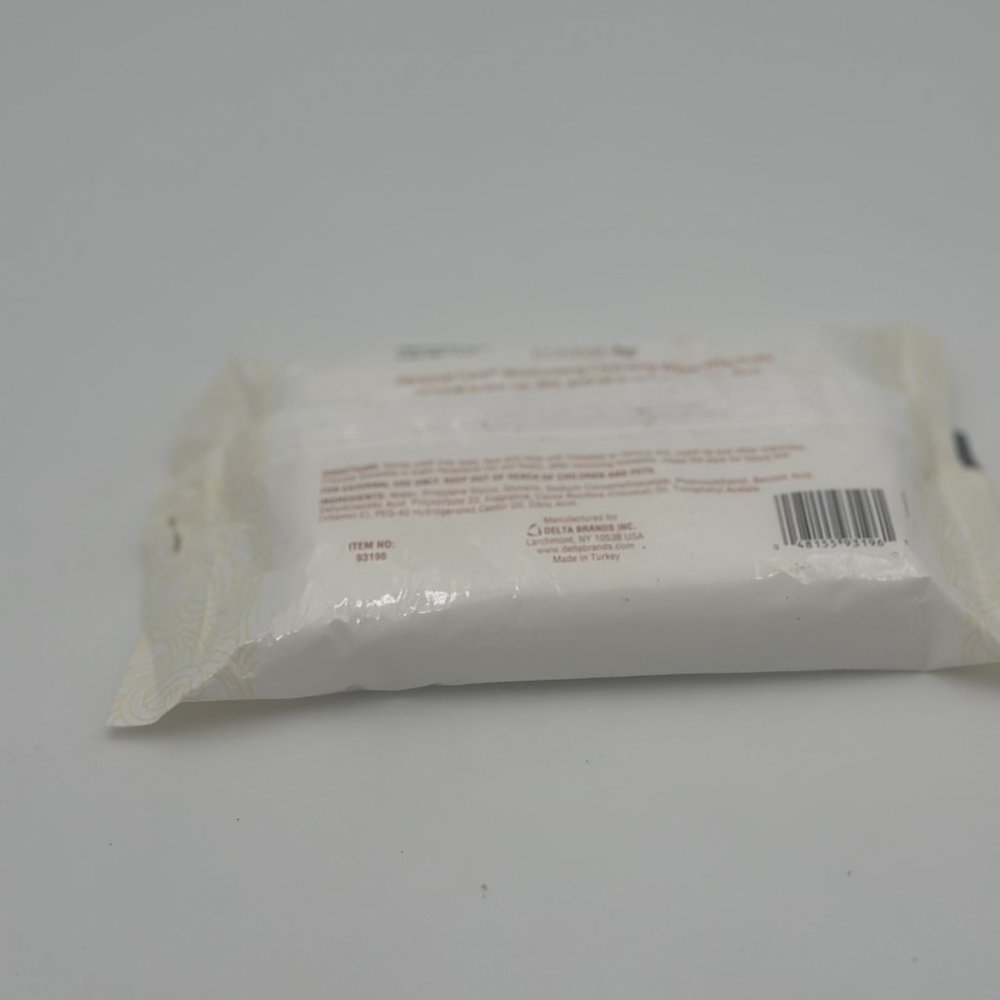 Personal Care oil-infused moisturizing cleansing wipes, 40 Pre-moistened Towelet - Picture 4 of 5